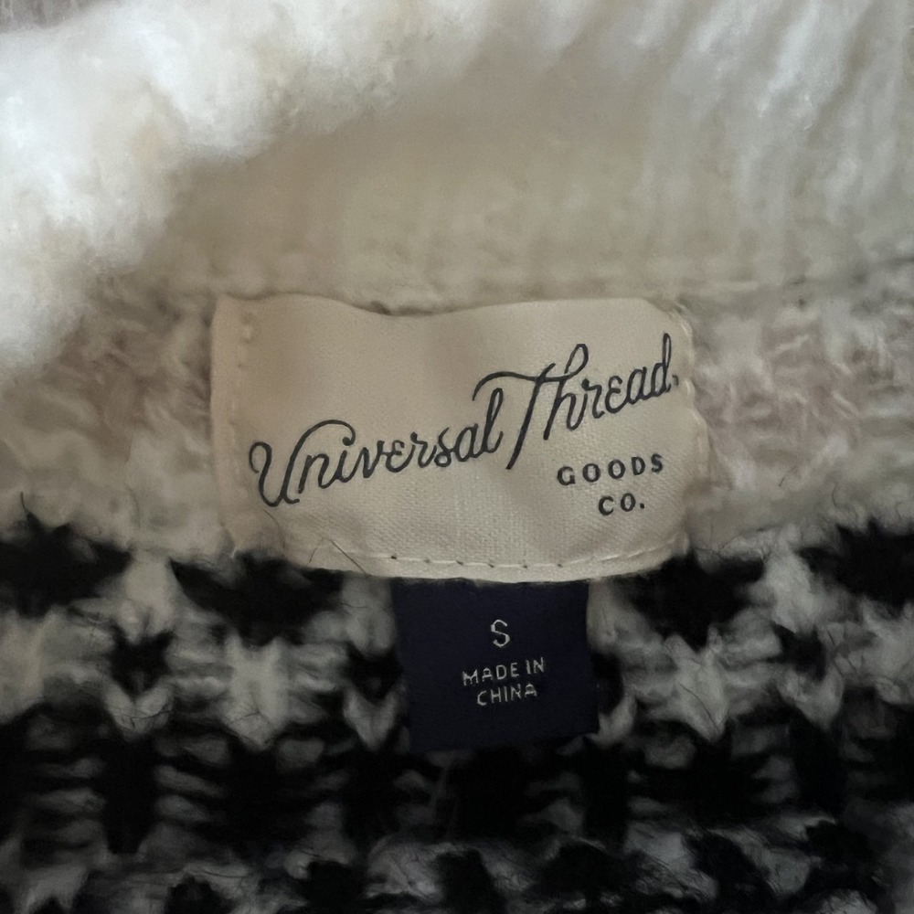 Women's Crewneck Pullover Sweater - Universal Thread Cream Fairisle S - Picture 9 of 9
